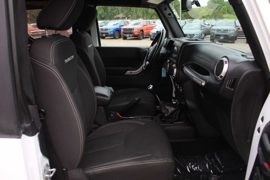 2016 Jeep Wrangler Rubicon photo 5