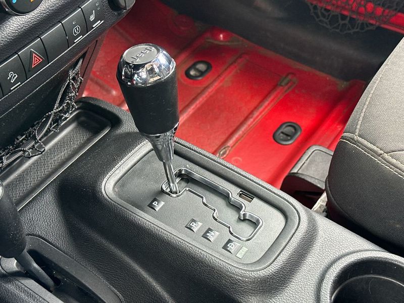 2016 Jeep Wrangler Rubicon - 23013665 - 17