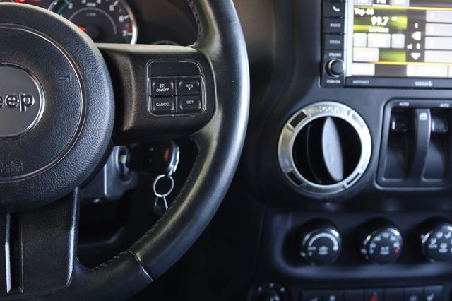 2016 Jeep Wrangler Sahara - 23017394 - 27