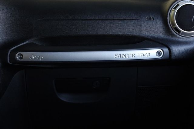 2016 Jeep Wrangler Sahara - 23017394 - 29