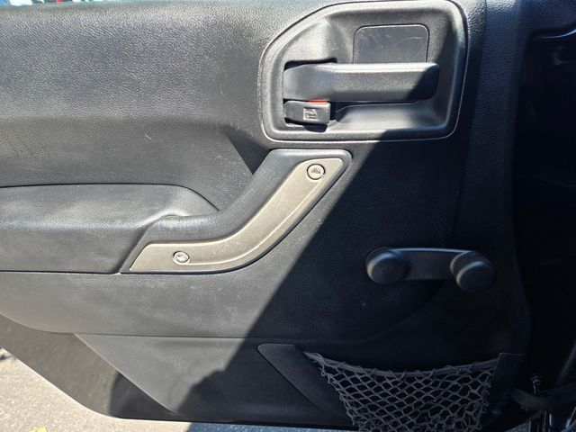 2016 Jeep Wrangler Unlimited  - 23038709 - 15