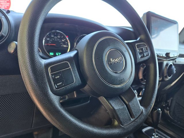 2016 Jeep Wrangler Unlimited  - 23038709 - 16