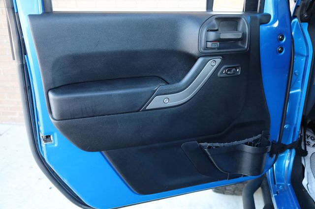 2016 Jeep Wrangler Unlimited  - 22965165 - 14