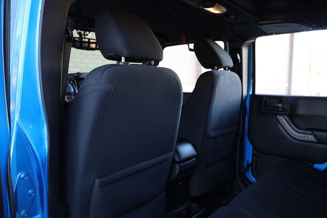 2016 Jeep Wrangler Unlimited  - 22965165 - 18