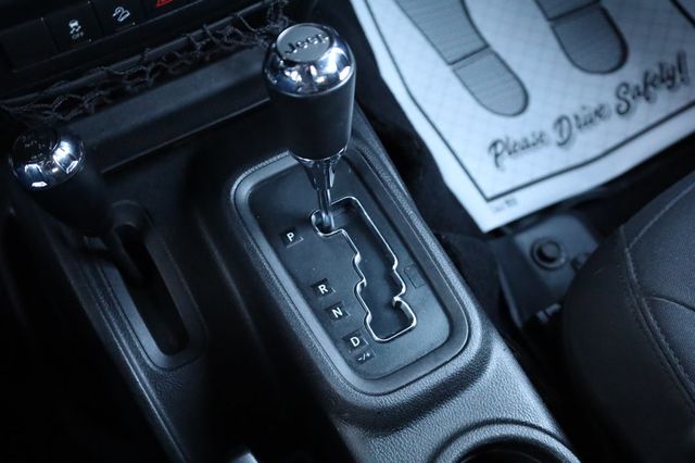 2016 Jeep Wrangler Unlimited  - 22965165 - 34