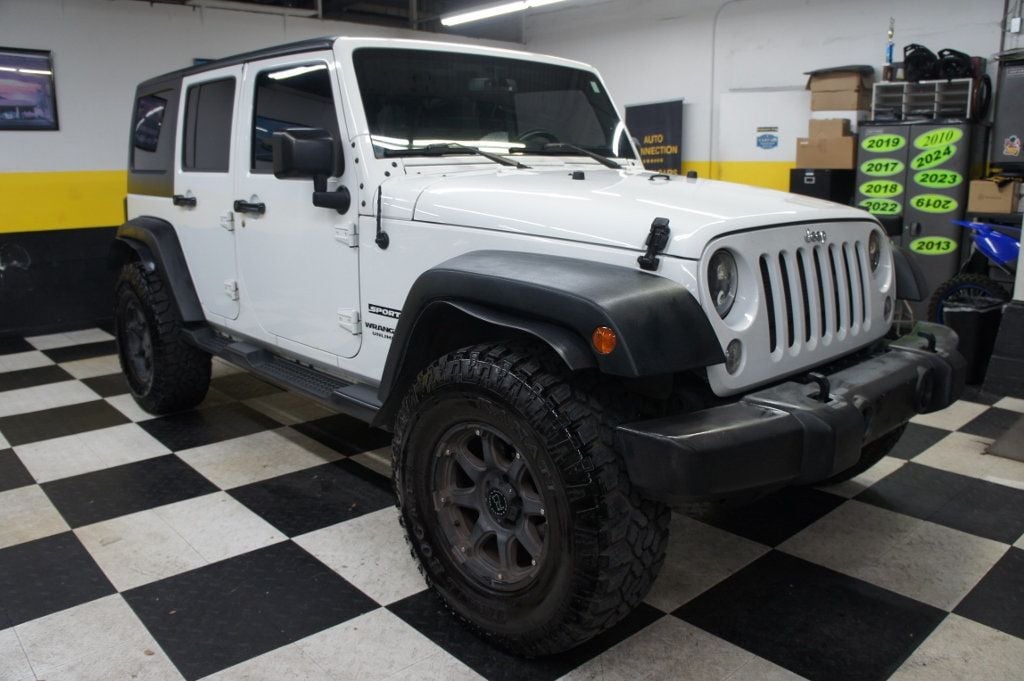 2016 Jeep Wrangler Unlimited 1-Owner, Lifted, Rims and Offroad tires - 22770025 - 2