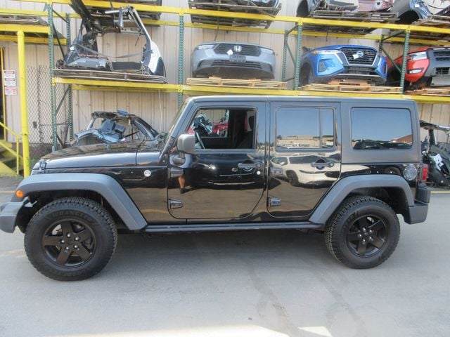 2016 Jeep Wrangler Unlimited 4WD 4dr Black Bear - 23057508 - 1