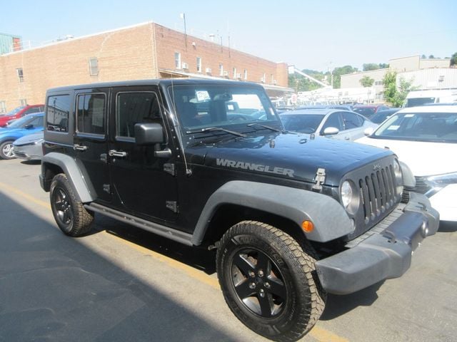 2016 Jeep Wrangler Unlimited 4WD 4dr Black Bear - 23057508 - 2