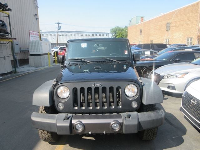 2016 Jeep Wrangler Unlimited 4WD 4dr Black Bear - 23057508 - 3