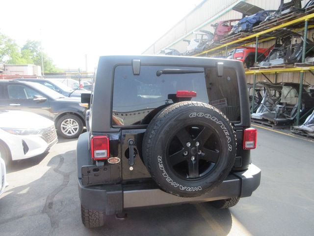 2016 Jeep Wrangler Unlimited 4WD 4dr Black Bear - 23057508 - 4