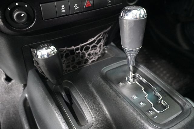 2016 Jeep Wrangler Unlimited 4WD 4dr Rubicon - 22971368 - 18