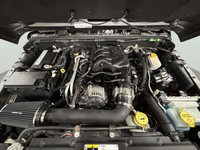 2016 Jeep Wrangler Unlimited 4WD 4dr Rubicon Hard Rock - 22961859 - 9