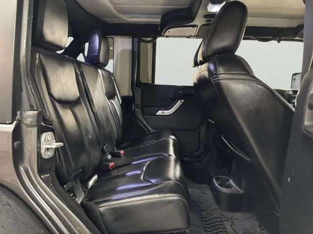 2016 Jeep Wrangler Unlimited 4WD 4dr Rubicon Hard Rock - 22961859 - 19