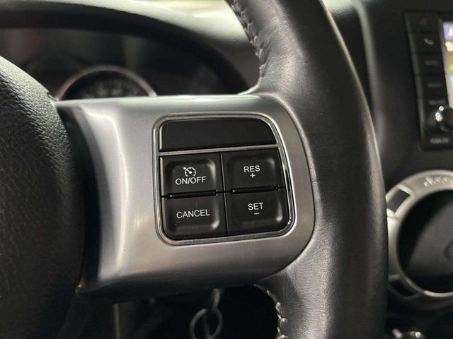 2016 Jeep Wrangler Unlimited 4WD 4dr Rubicon Hard Rock - 22961859 - 34