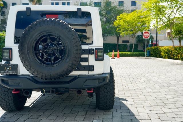 2016 Jeep Wrangler Unlimited 4WD 4dr Rubicon Hard Rock - 22999406 - 25