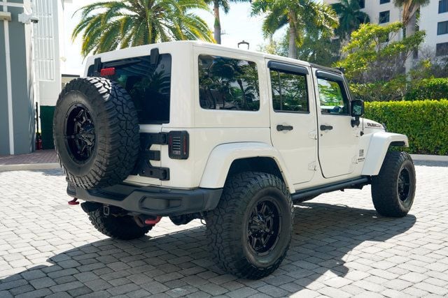 2016 Jeep Wrangler Unlimited 4WD 4dr Rubicon Hard Rock - 22999406 - 26