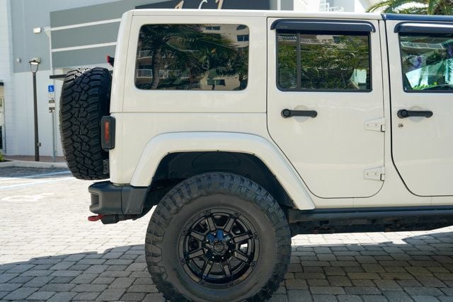 2016 Jeep Wrangler Unlimited 4WD 4dr Rubicon Hard Rock - 22999406 - 30