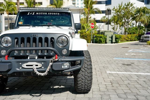2016 Jeep Wrangler Unlimited 4WD 4dr Rubicon Hard Rock - 22999406 - 7