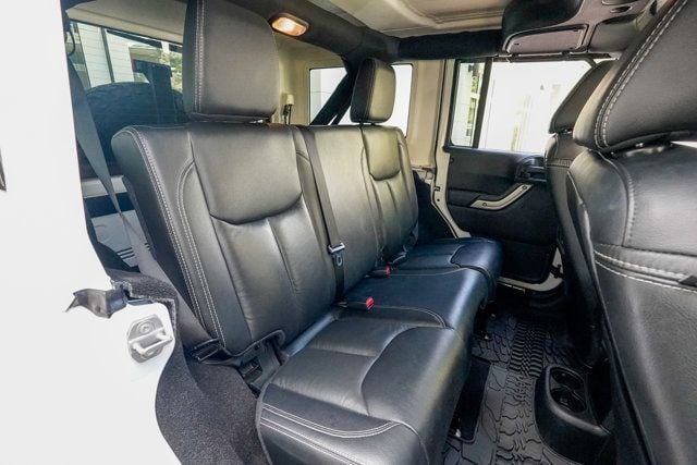 2016 Jeep Wrangler Unlimited 4WD 4dr Rubicon Hard Rock - 22999406 - 87