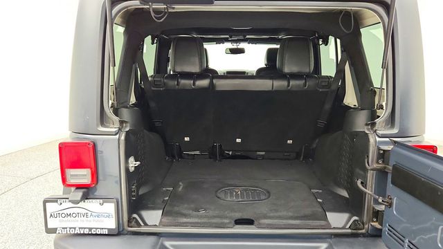 2016 Jeep Wrangler Unlimited 4WD 4dr Rubicon Hard Rock w/ Freedom Top - 23036838 - 20