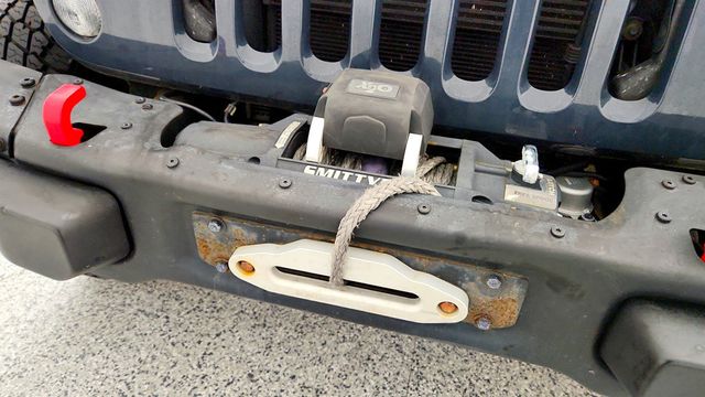 2016 Jeep Wrangler Unlimited 4WD 4dr Rubicon Hard Rock w/ Freedom Top - 23036838 - 26