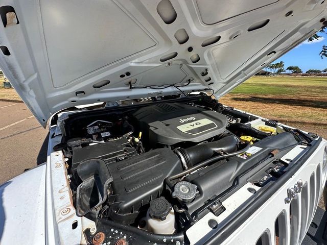 2016 Jeep Wrangler Unlimited 4WD 4dr Sahara - 22984250 - 20