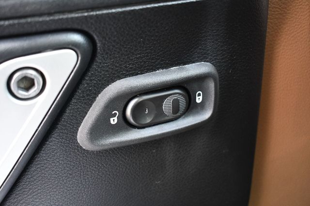 2016 Jeep Wrangler Unlimited 4WD 4dr Sahara - 22917236 - 14