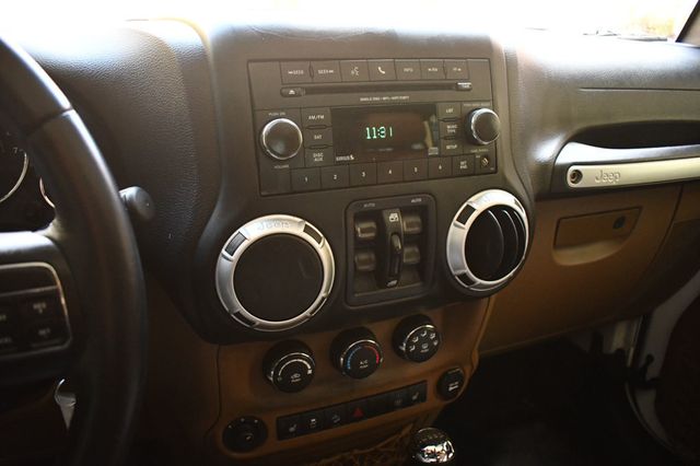 2016 Jeep Wrangler Unlimited 4WD 4dr Sahara - 22917236 - 22