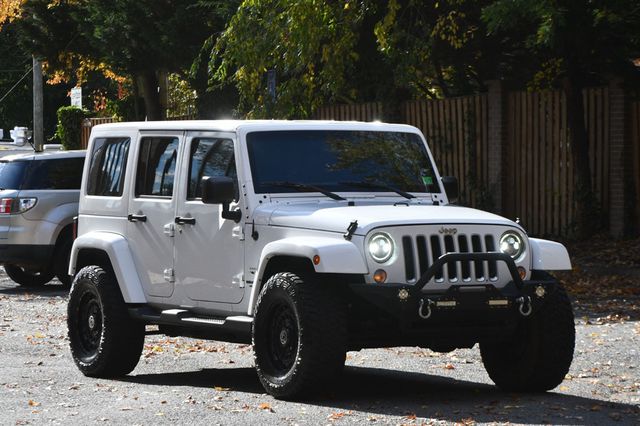 2016 Jeep Wrangler Unlimited 4WD 4dr Sahara - 22917236 - 8