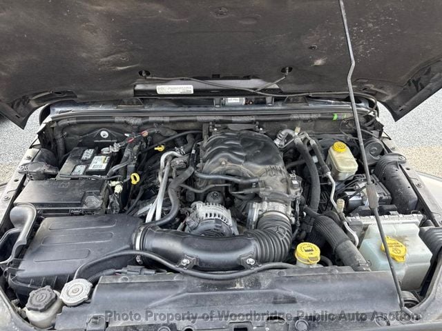 2016 Jeep Wrangler Unlimited 4WD 4dr Sahara - 23057807 - 15