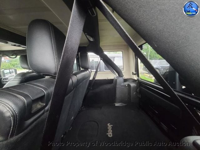 2016 Jeep Wrangler Unlimited 4WD 4dr Sahara - 23074105 - 10