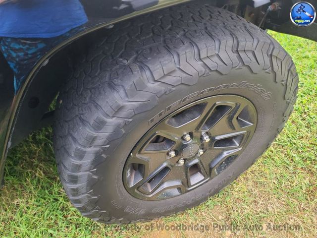 2016 Jeep Wrangler Unlimited 4WD 4dr Sahara - 23074105 - 15