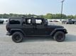 2016 Jeep Wrangler Unlimited 4WD 4dr Sahara - 23074105 - 17
