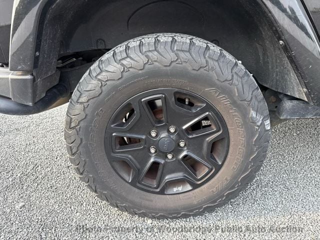 2016 Jeep Wrangler Unlimited 4WD 4dr Sahara - 23074105 - 30