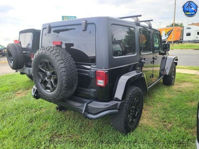 2016 Jeep Wrangler Unlimited 4WD 4dr Sahara - 23074105 - 3