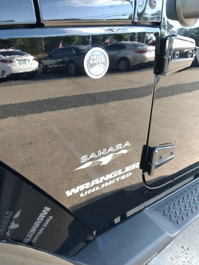 2016 Jeep Wrangler Unlimited 4WD 4dr Sahara - 23012038 - 22