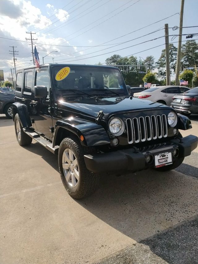 2016 Jeep Wrangler Unlimited 4WD 4dr Sahara - 23012038 - 4