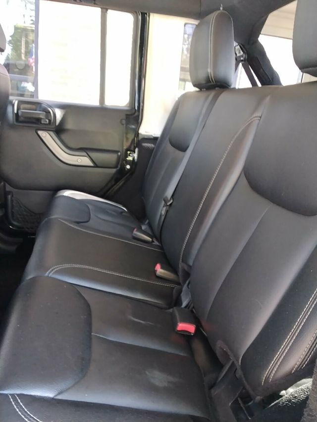 2016 Jeep Wrangler Unlimited 4WD 4dr Sahara - 23012038 - 7