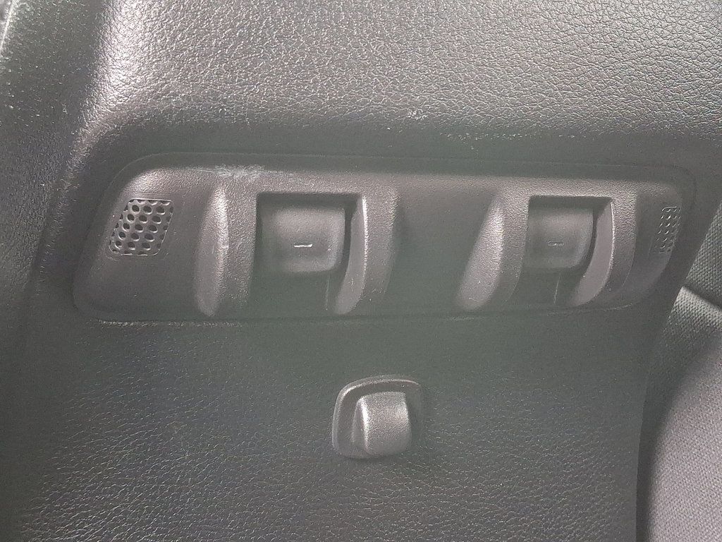 2016 Jeep Wrangler Unlimited Sahara photo 11