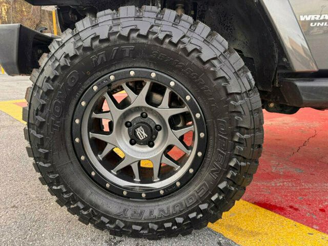 2016 Jeep Wrangler Unlimited 4WD 4dr Sahara - 22947018 - 15