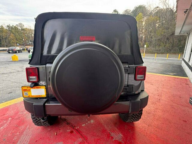 2016 Jeep Wrangler Unlimited 4WD 4dr Sahara - 22947018 - 5