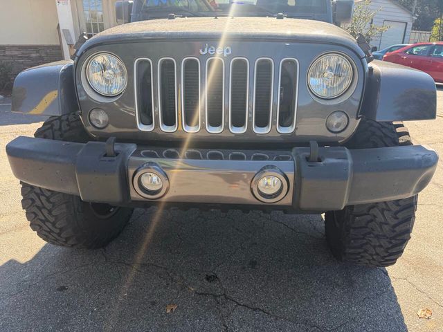 2016 Jeep Wrangler Unlimited 4WD 4dr Sahara - 22939175 - 16