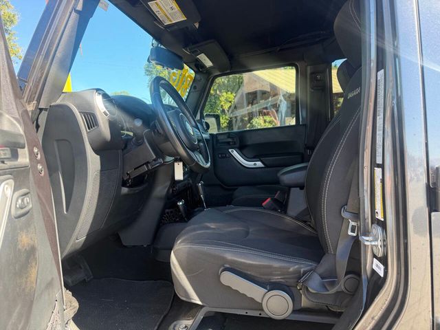 2016 Jeep Wrangler Unlimited 4WD 4dr Sahara - 22939175 - 1