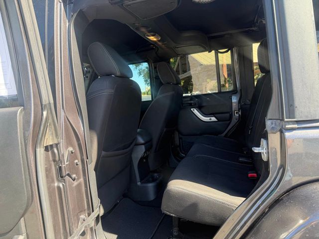 2016 Jeep Wrangler Unlimited 4WD 4dr Sahara - 22939175 - 2