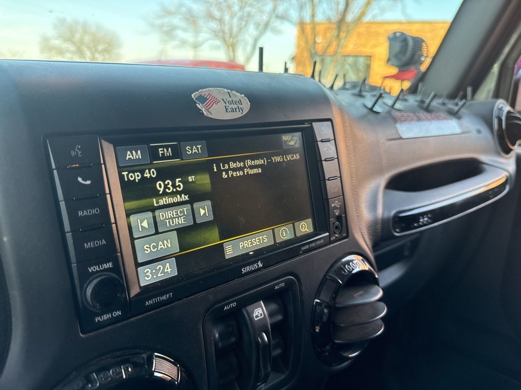 2016 Jeep Wrangler Unlimited 4WD 4dr Sahara - 23001027 - 10