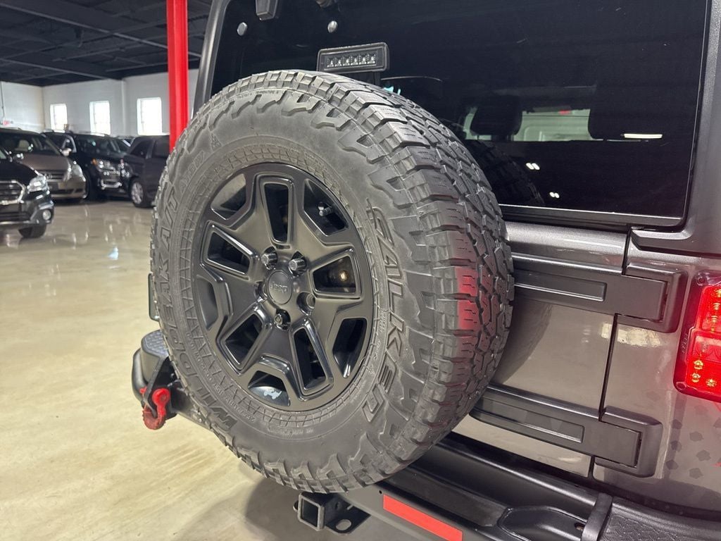 2016 Jeep Wrangler Unlimited 4WD 4dr Sahara - 23001027 - 16
