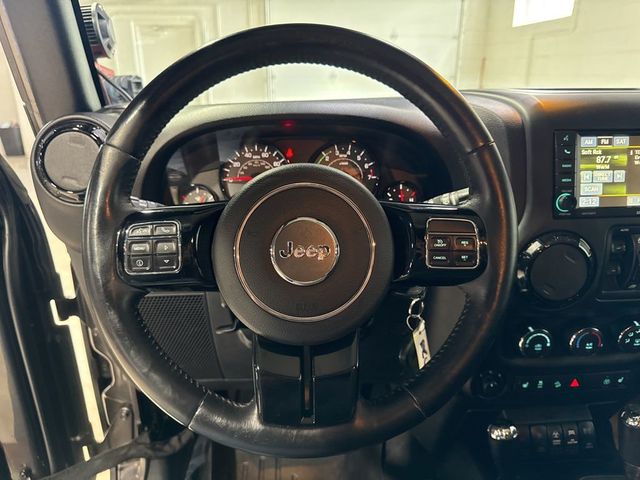 2016 Jeep Wrangler Unlimited 4WD 4dr Sahara - 23001027 - 17