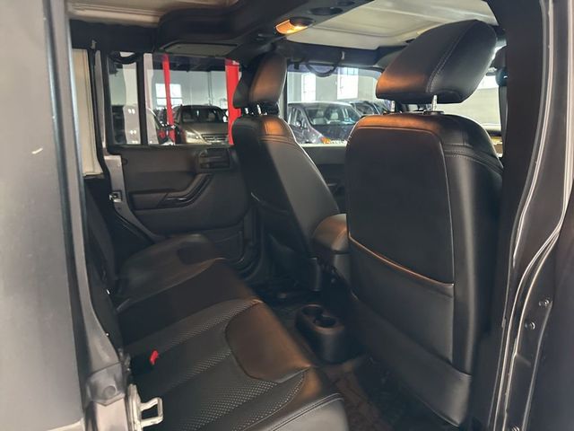 2016 Jeep Wrangler Unlimited 4WD 4dr Sahara - 23001027 - 36
