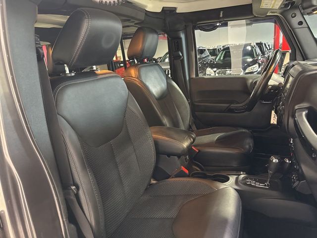 2016 Jeep Wrangler Unlimited 4WD 4dr Sahara - 23001027 - 41