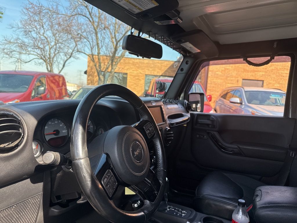 2016 Jeep Wrangler Unlimited 4WD 4dr Sahara - 23001027 - 8